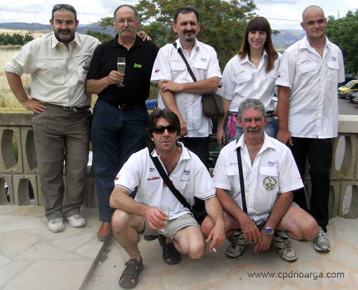 El equipo al completo, de arriba Javier González, Luis M. Razquin, juan Urra, Sandra Urra, Juan Prieto,  abajo Jesús López y Natxo Ramos